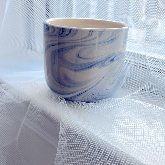Blue and White Marble Ceramic Flower Pot - Picture 2 of 4